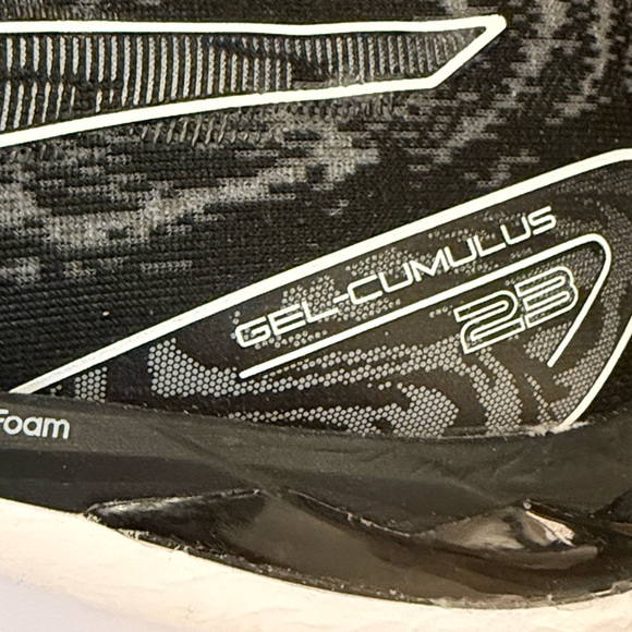 ASICS Gel Cumulus 23 Black White Running Shoes Men 12.5 Wide 2E Athletic